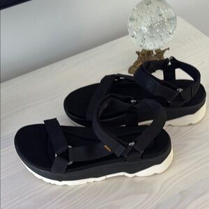 Women's TEVA Jadito Universal Black Sandals Sz 9